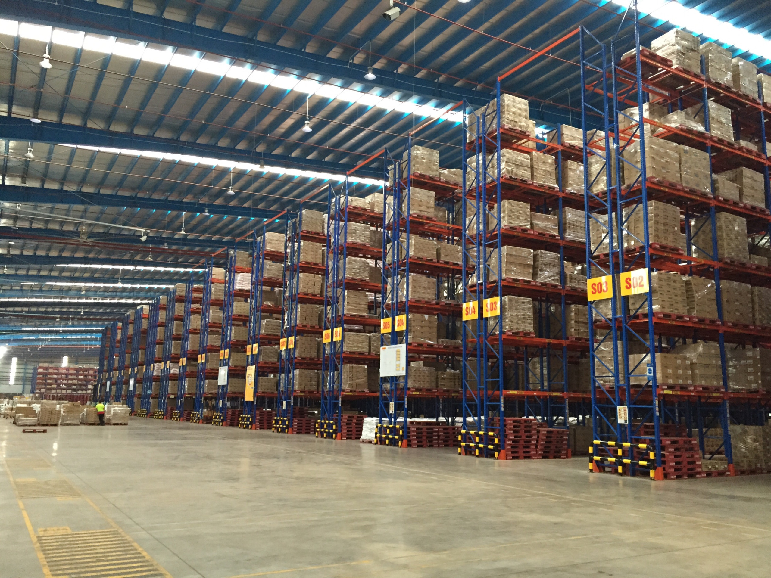 Hình ảnh nhà xưởng DHL trong tư liệu BigLai